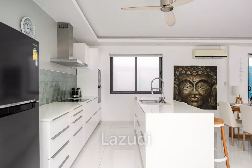 Elegant 3-Bedroom Balinese-Style Private Pool Villa in Peaceful Maenam