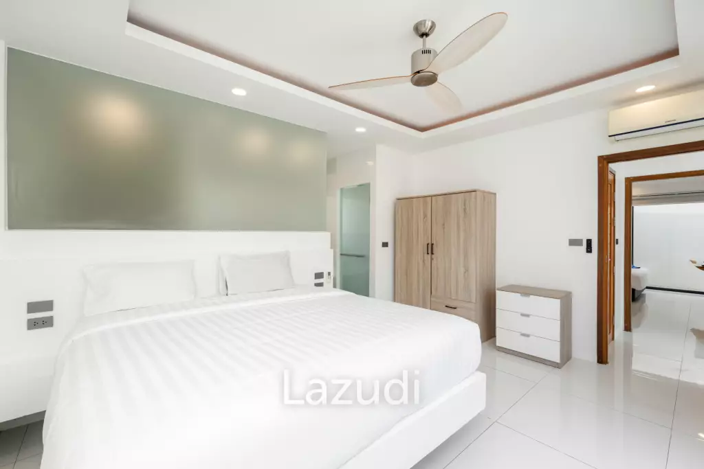 Elegant 3-Bedroom Balinese-Style Private Pool Villa in Peaceful Maenam