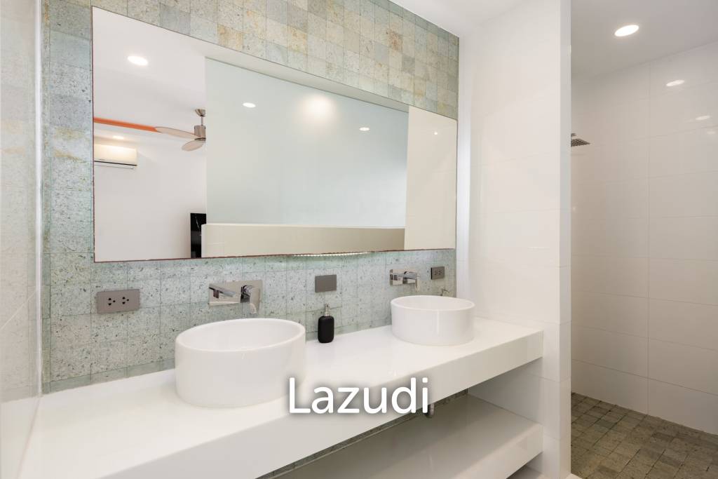 Elegant 3-Bedroom Balinese-Style Private Pool Villa in Peaceful Maenam