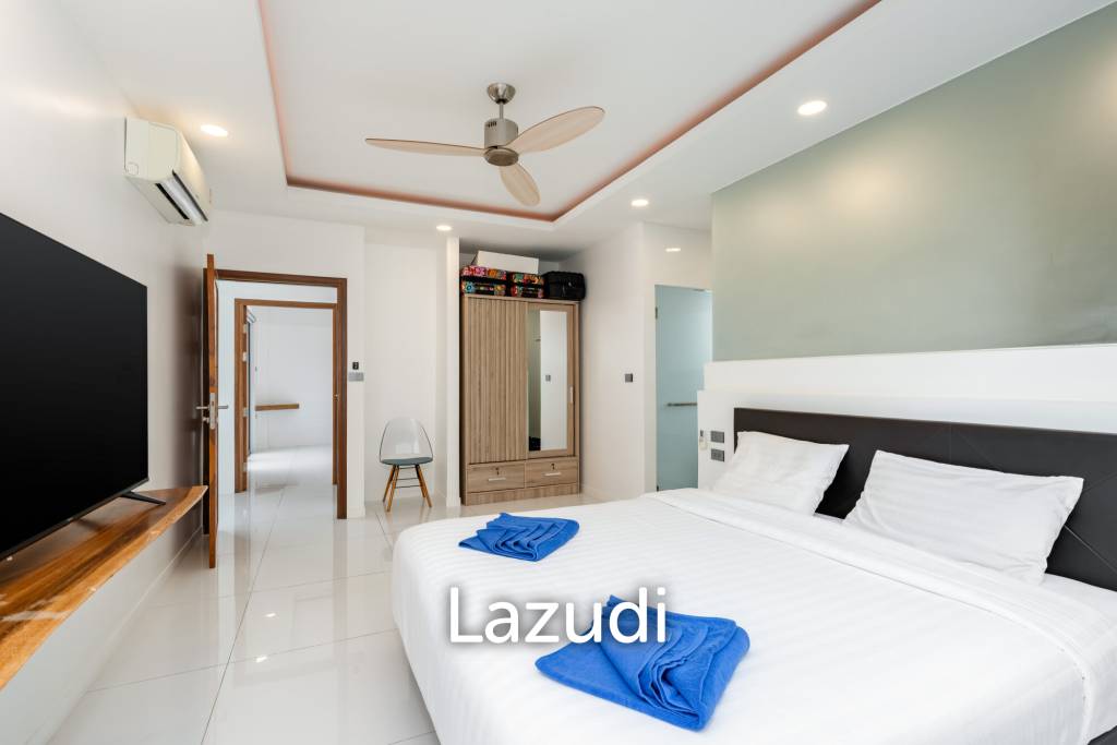 Elegant 3-Bedroom Balinese-Style Private Pool Villa in Peaceful Maenam