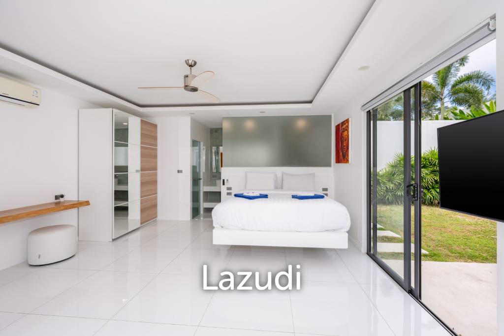 Elegant 3-Bedroom Balinese-Style Private Pool Villa in Peaceful Maenam