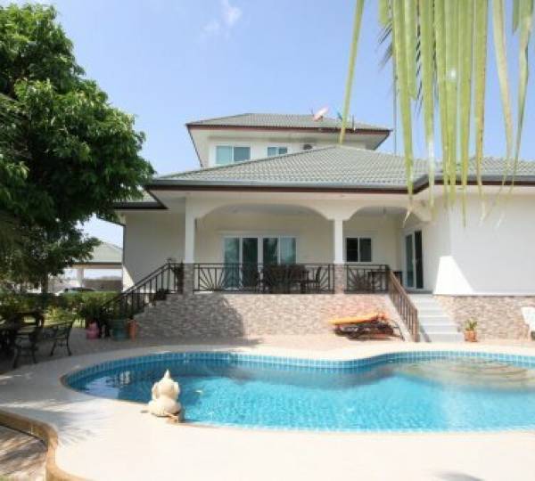 2 Storey 5 Bed Pool Villa on Big Plot nr Black Mountain Golf Course. 2 Storey 5 Bed Pool Villa on Big Plot nr Black Mountain Golf Course.