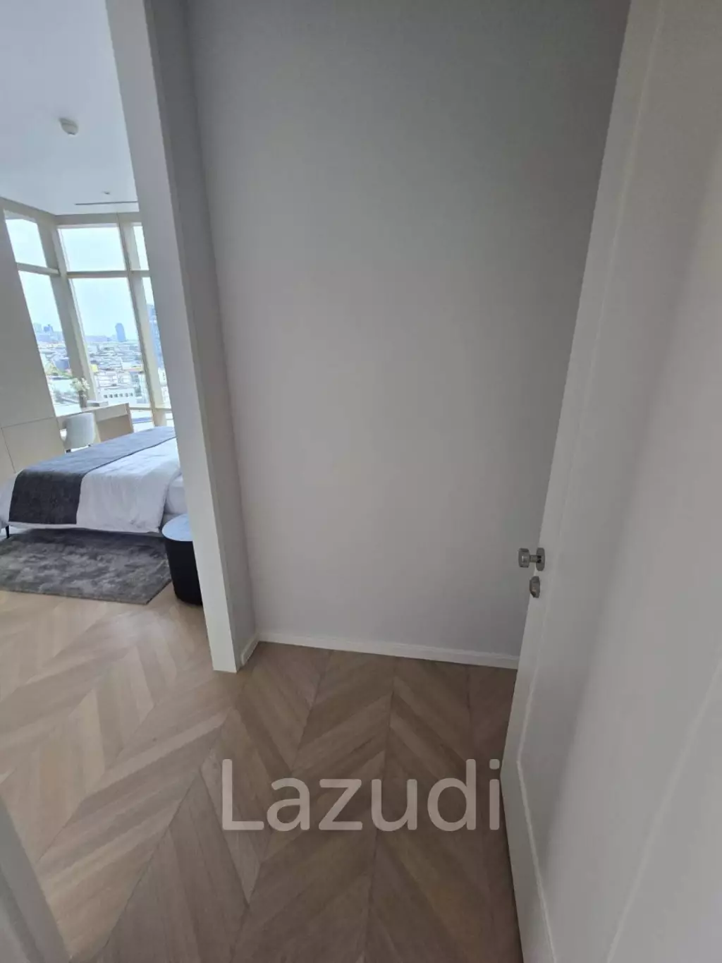 Four Seasons Private Residences 117 Sqm 2 Bed 2 Bath