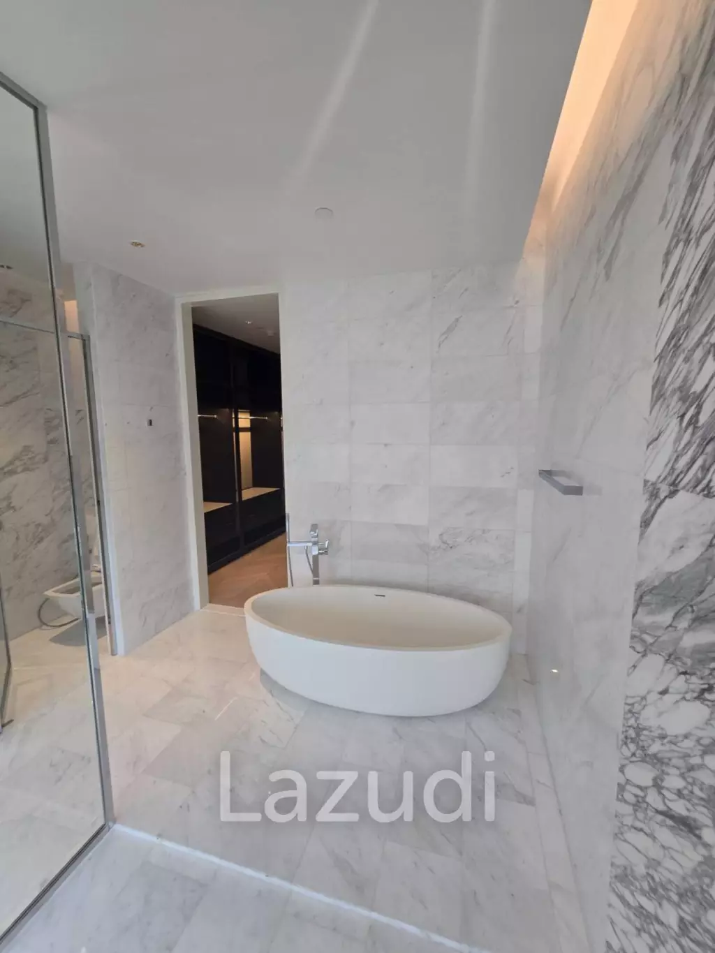 Four Seasons Private Residences 117 Sqm 2 Bed 2 Bath