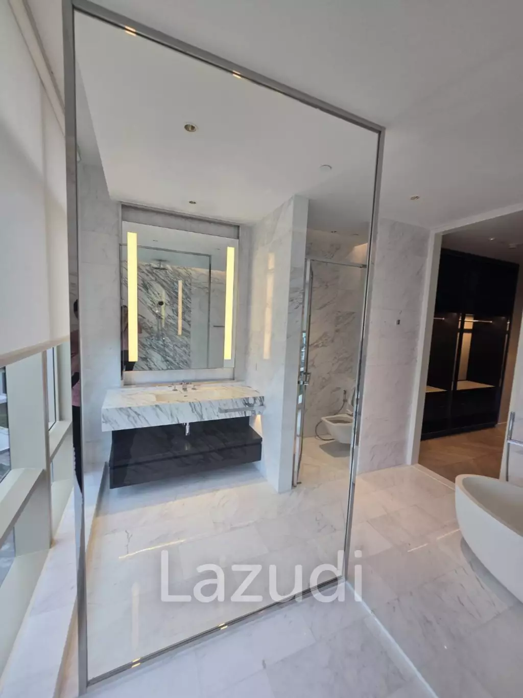 Four Seasons Private Residences 117 Sqm 2 Bed 2 Bath