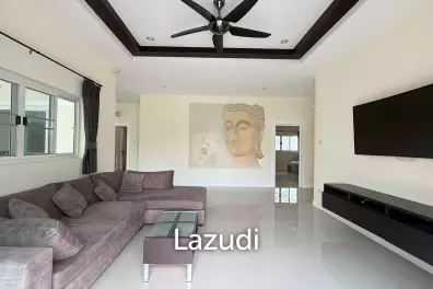 EMERALD GREEN 3 BED WITH SPACIOUS GARDEN