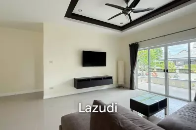 EMERALD GREEN 3 BED WITH SPACIOUS GARDEN