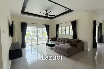 EMERALD GREEN 3 BED WITH SPACIOUS GARDEN