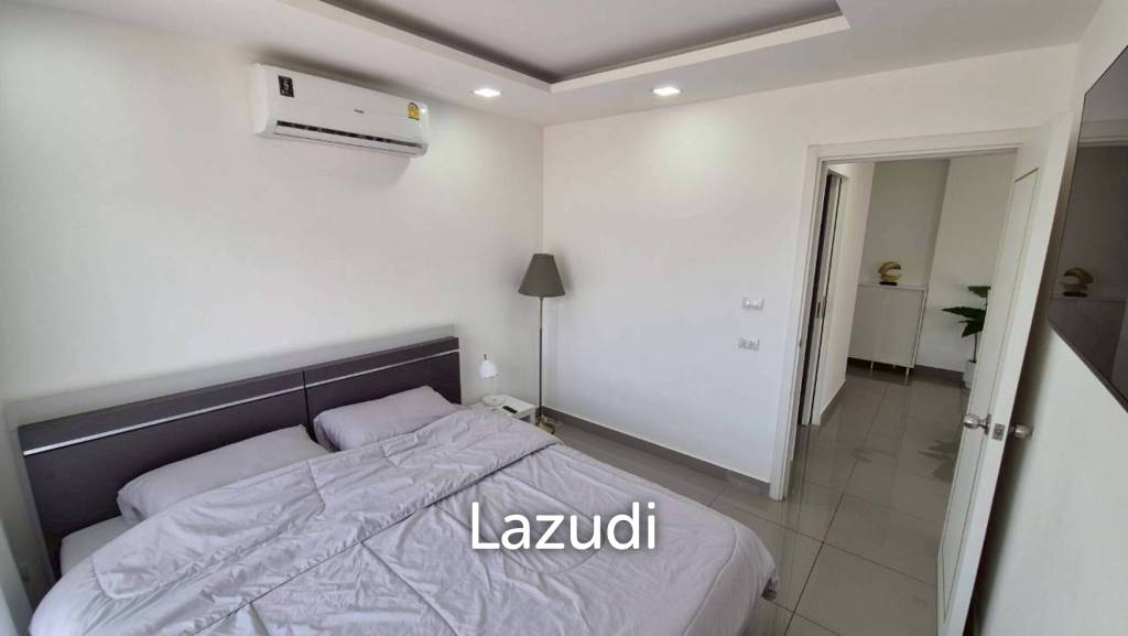 Modern 1-Bedroom Condo for Rent at Siam Oriental Star