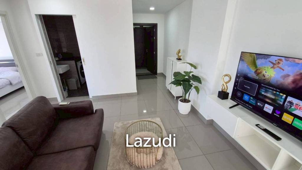 Modern 1-Bedroom Condo for Rent at Siam Oriental Star