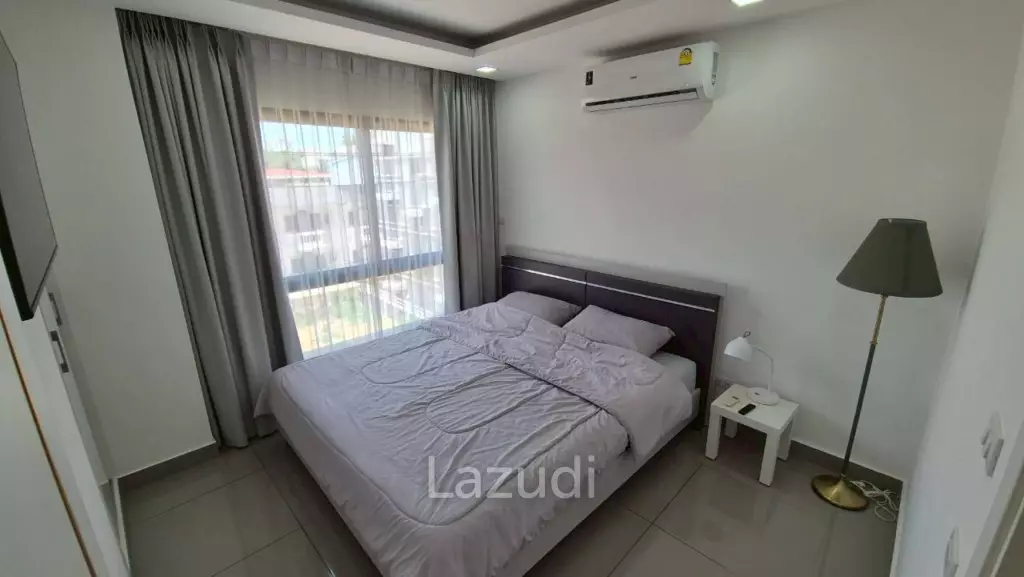 Modern 1-Bedroom Condo for Rent at Siam Oriental Star