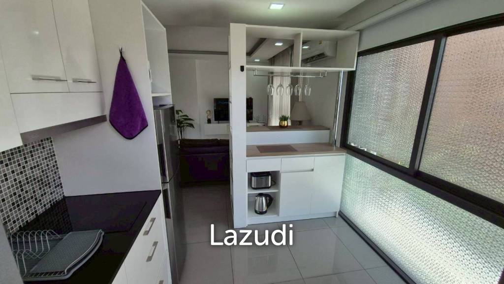 Modern 1-Bedroom Condo for Rent at Siam Oriental Star