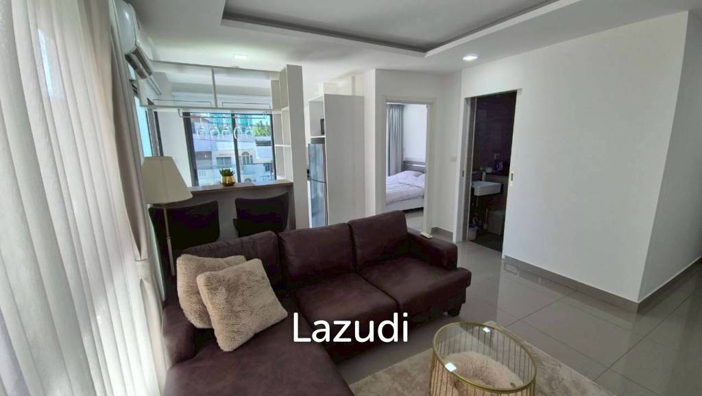 Modern 1-Bedroom Condo for Rent at Siam Oriental Star