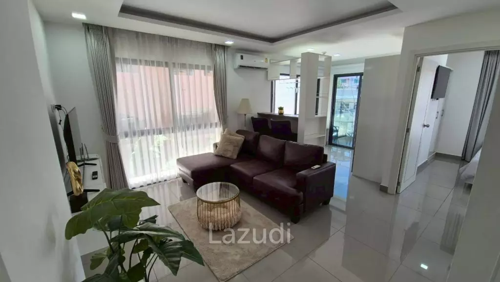 Modern 1-Bedroom Condo for Rent at Siam Oriental Star