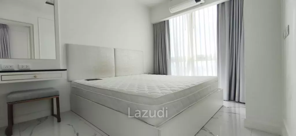 Elegant 1-Bedroom Sky Suite at Empire Tower Jomtien For Rent