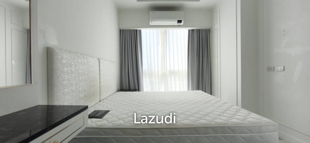 Elegant 1-Bedroom Sky Suite at Empire Tower Jomtien For Rent