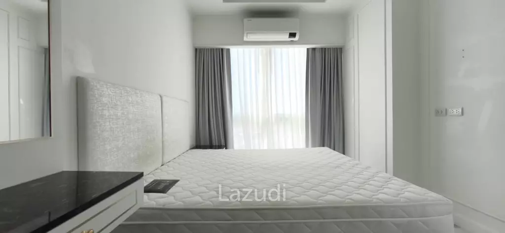 Elegant 1-Bedroom Sky Suite at Empire Tower Jomtien For Rent