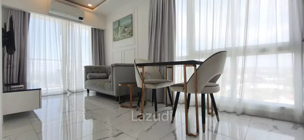 Elegant 1-Bedroom Sky Suite at Empire Tower Jomtien For Rent