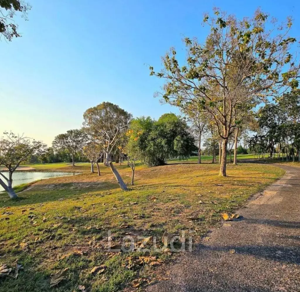 Prime 1-Rai Golf Course Land Plot at Phoenix Gold Golf
