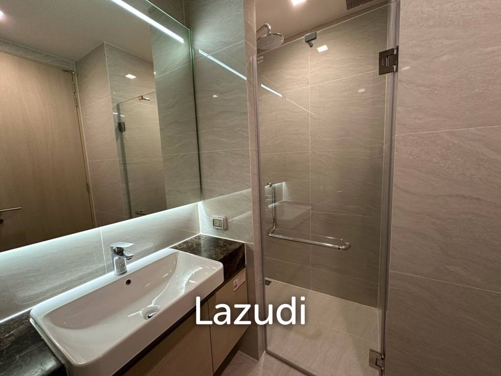 60 sqm high floor condo at NOBLE STATE 39 in Khlong Tan Nuea Bangkok
