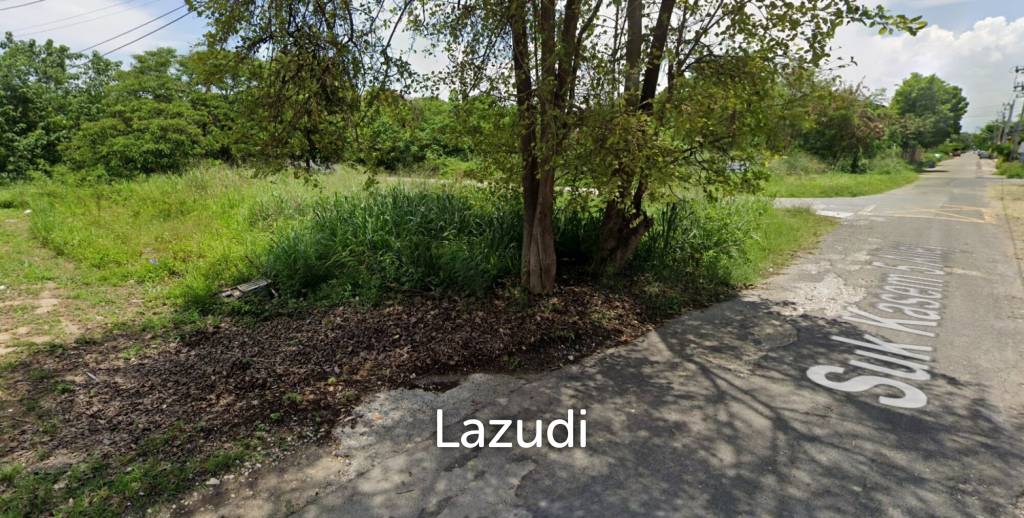 675.2 SQ.M. Land For Rent Nice Location behind Lanna Hospital.