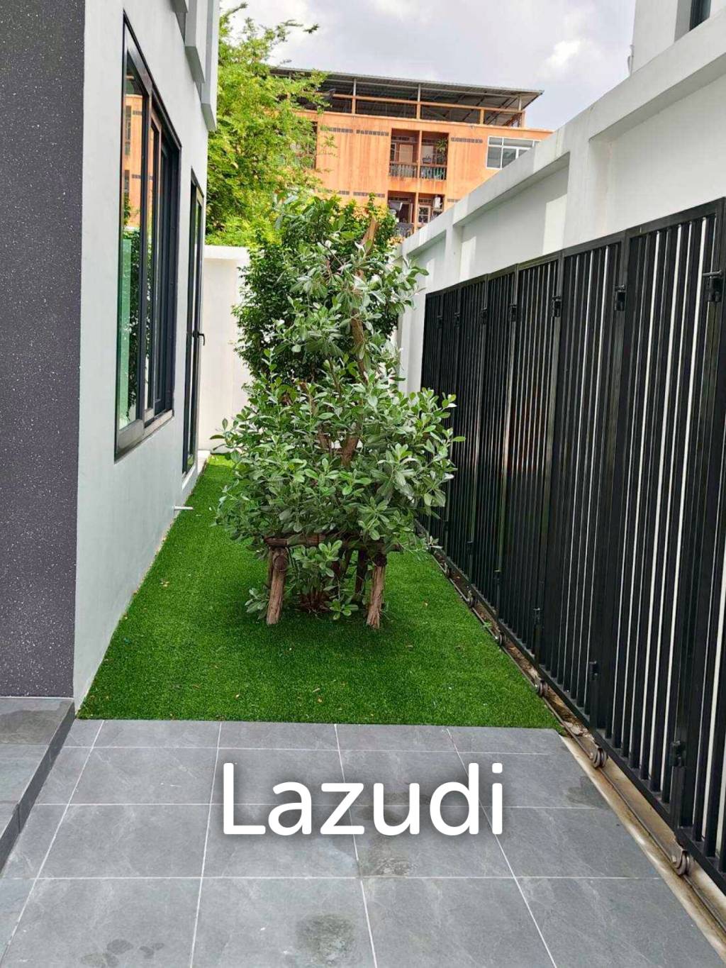 4 Bed Detached House Kingson Sukhumvit 101/1