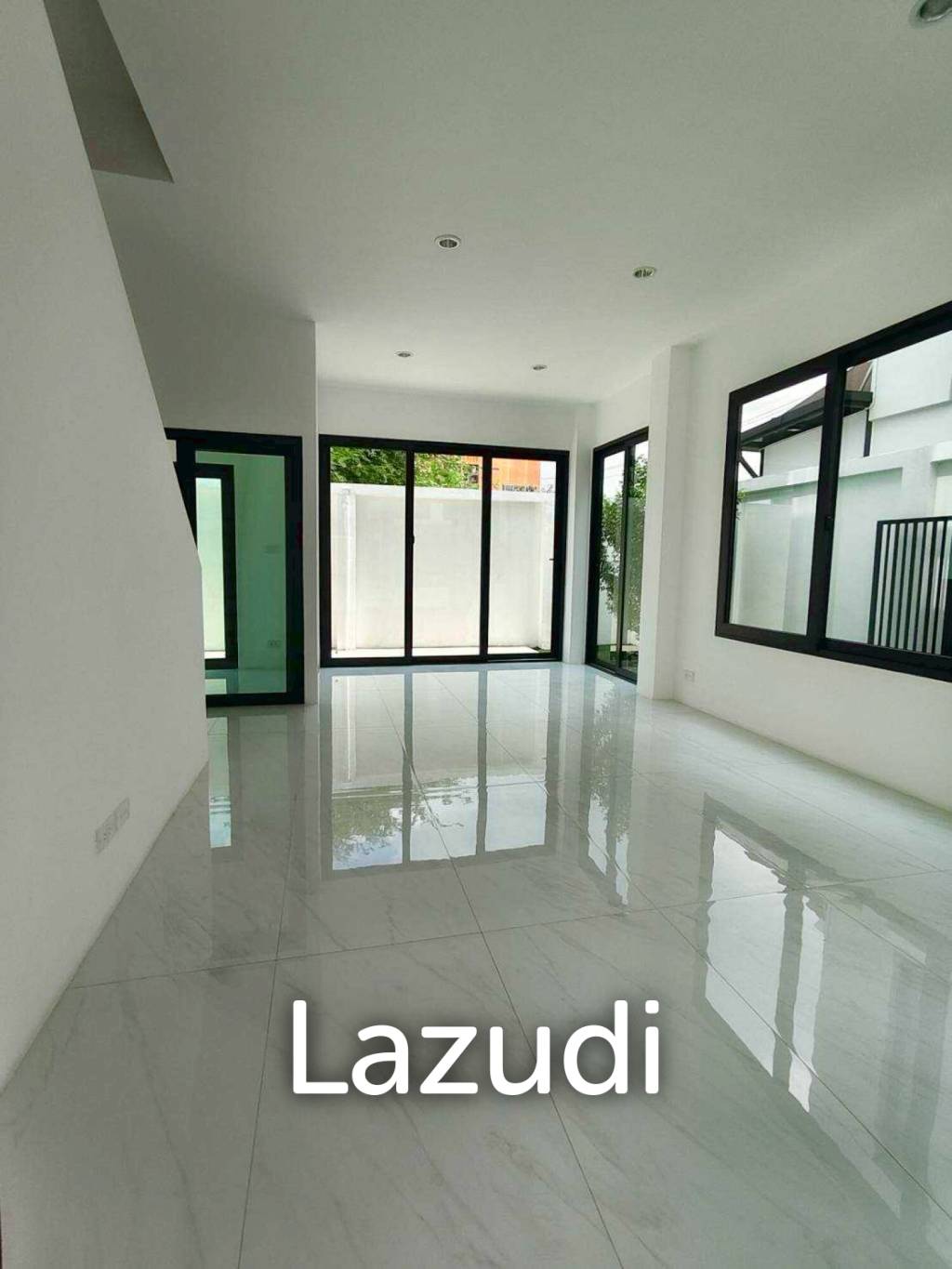 4 Bed Detached House Kingson Sukhumvit 101/1