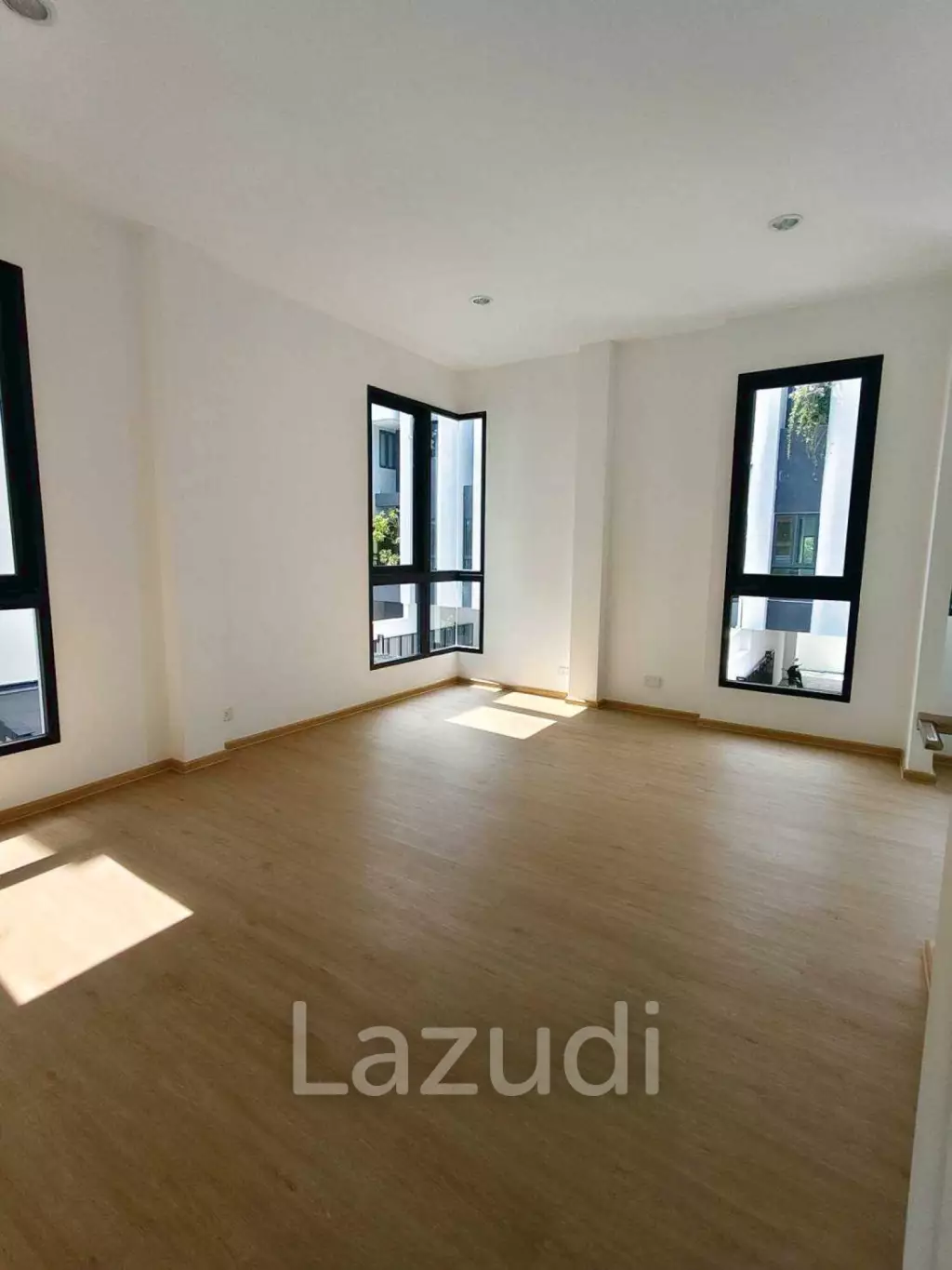 4 Bed Detached House Kingson Sukhumvit 101/1