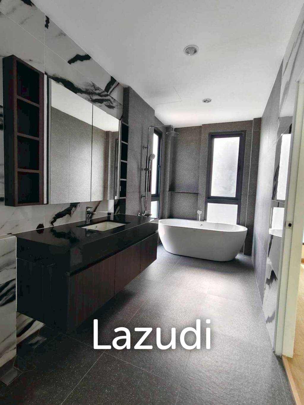 4 Bed Detached House Kingson Sukhumvit 101/1