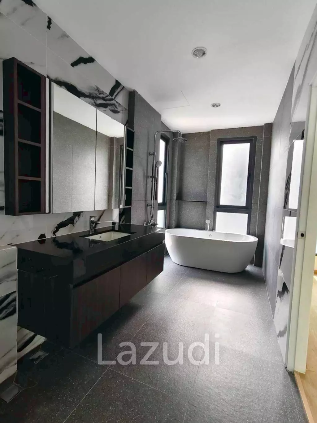 4 Bed Detached House Kingson Sukhumvit 101/1
