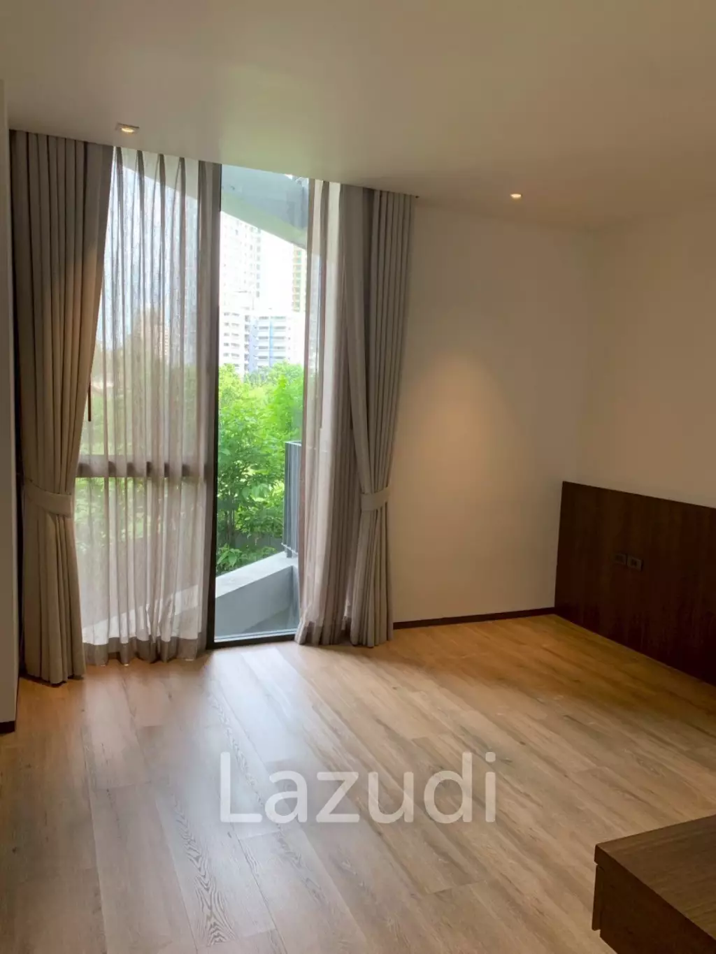 260 Sqm 3 Bed Raveevan Space