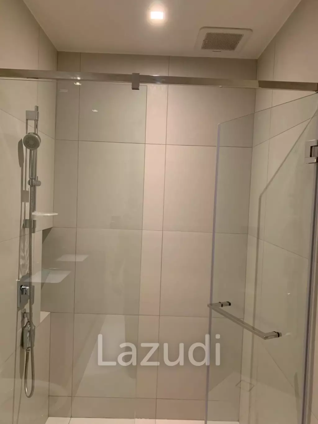 260 Sqm 3 Bed Raveevan Space
