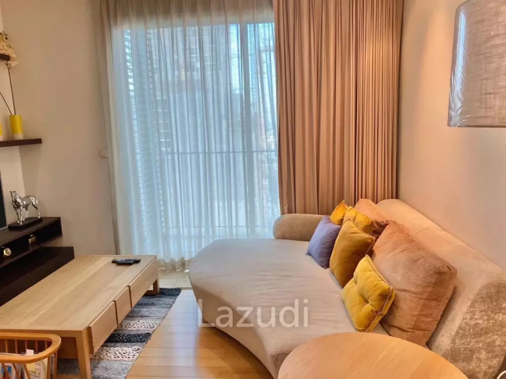 52 sqm high-floor 1 bedroom condo at Siri at Sukhumvit Phra Khanong Bangkok