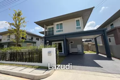 2-Storey Detached House for Rent Near BISP