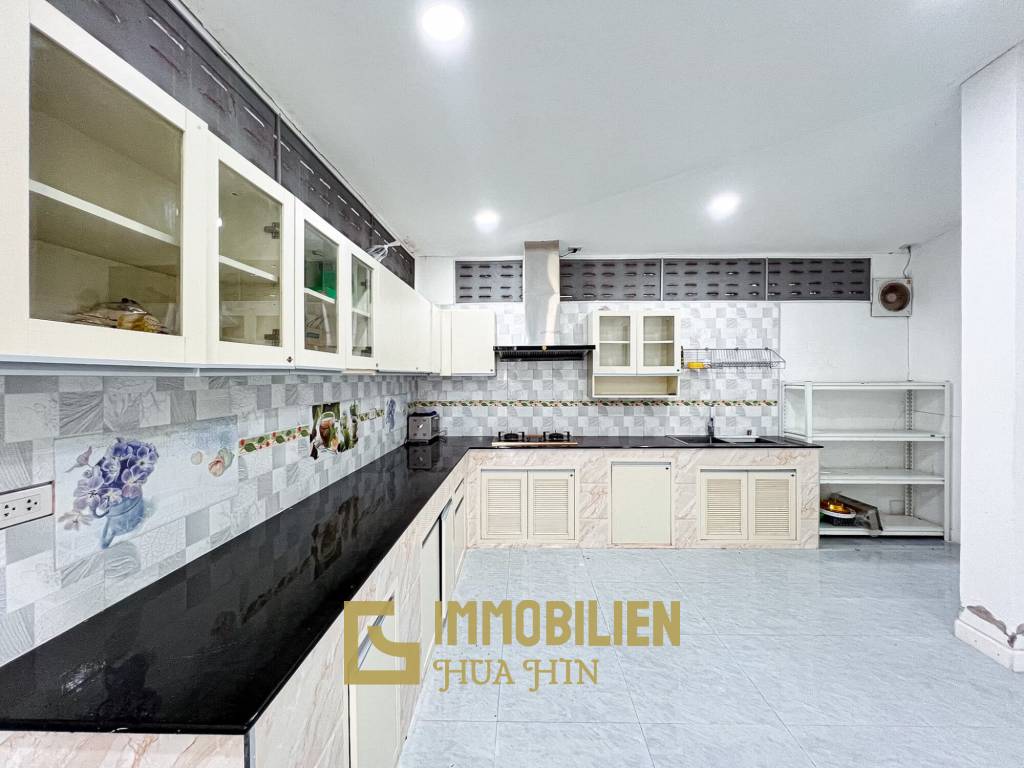 Preiswert / Komplett möbliert / 3 Schlafzimmer