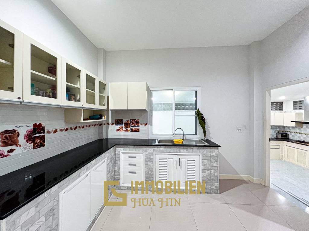 Preiswert / Komplett möbliert / 3 Schlafzimmer