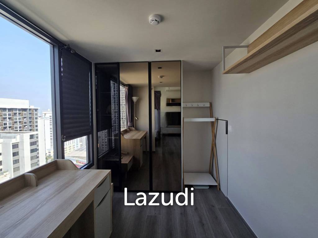 44 sqm loft-style 1 bedroom condo on high floor in Phaya Thai Bangkok
