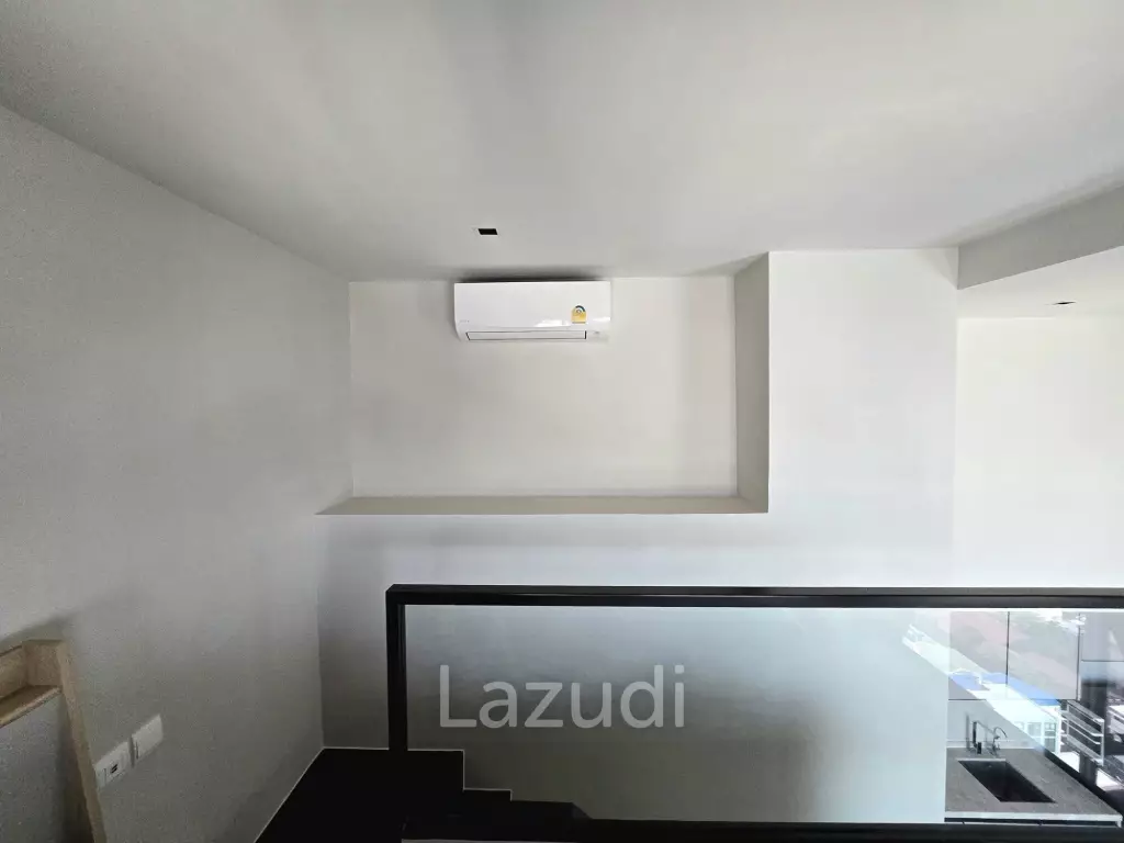 44 sqm loft-style 1 bedroom condo on high floor in Phaya Thai Bangkok