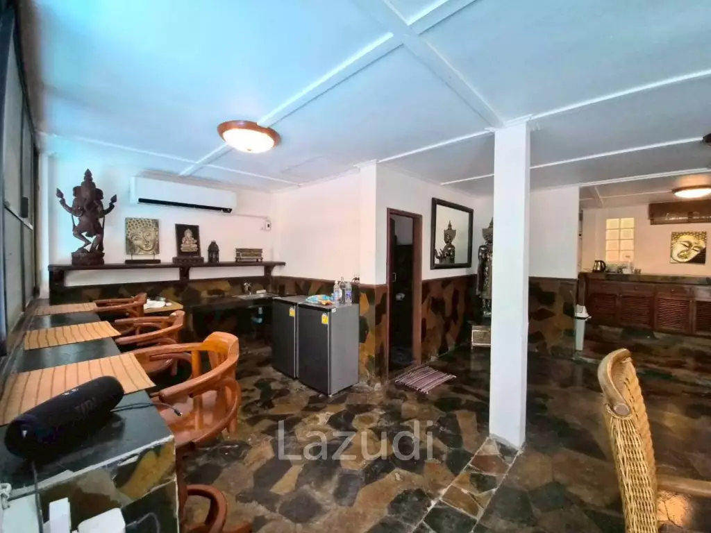 Charming Two-Storey Thai Style House with Private Pool