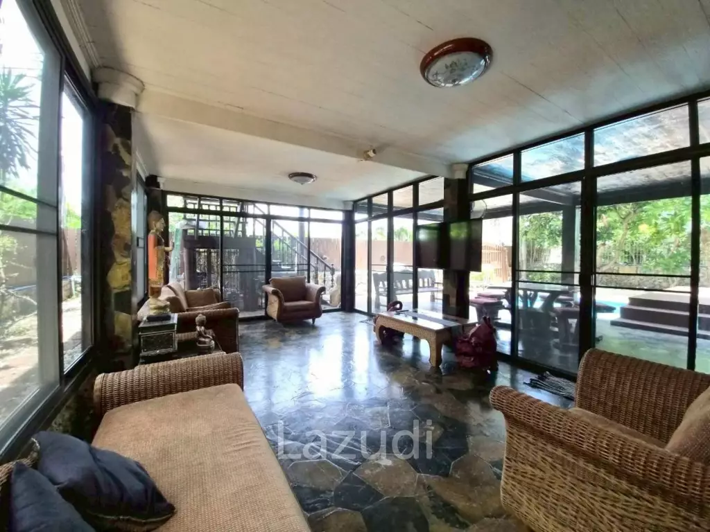 Charming Two-Storey Thai Style House with Private Pool