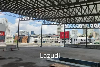 1150SQM of the Rarest Low-Rise Rooftop Opportunity in Bangkok! Overseeing Sukhumvit Main Road Asoke Station in Bustling Retail Building