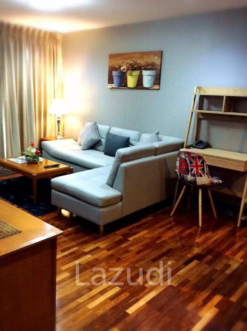 70 sqm 2 Bedroom Condo on 6th Floor in Khlong Tan Nuea Bangkok
