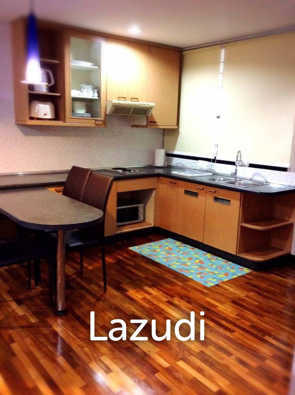70 sqm 2 Bedroom Condo on 6th Floor in Khlong Tan Nuea Bangkok