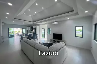MODA HARMONY : New Modern 3 Bed 4 Bath Pool Villa with Solar