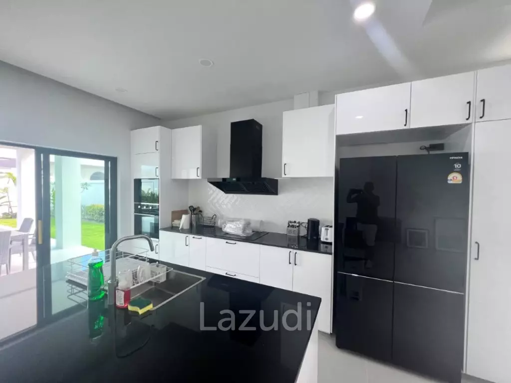 MODA HARMONY : New Modern 3 Bed 4 Bath Pool Villa with Solar