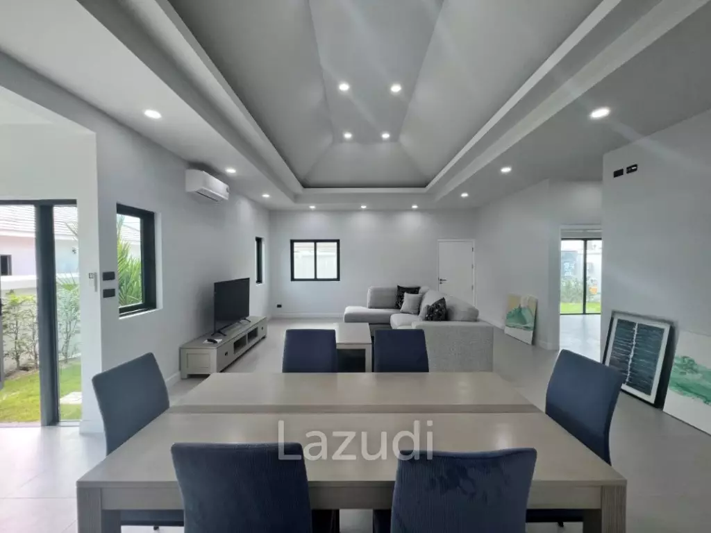MODA HARMONY : New Modern 3 Bed 4 Bath Pool Villa with Solar