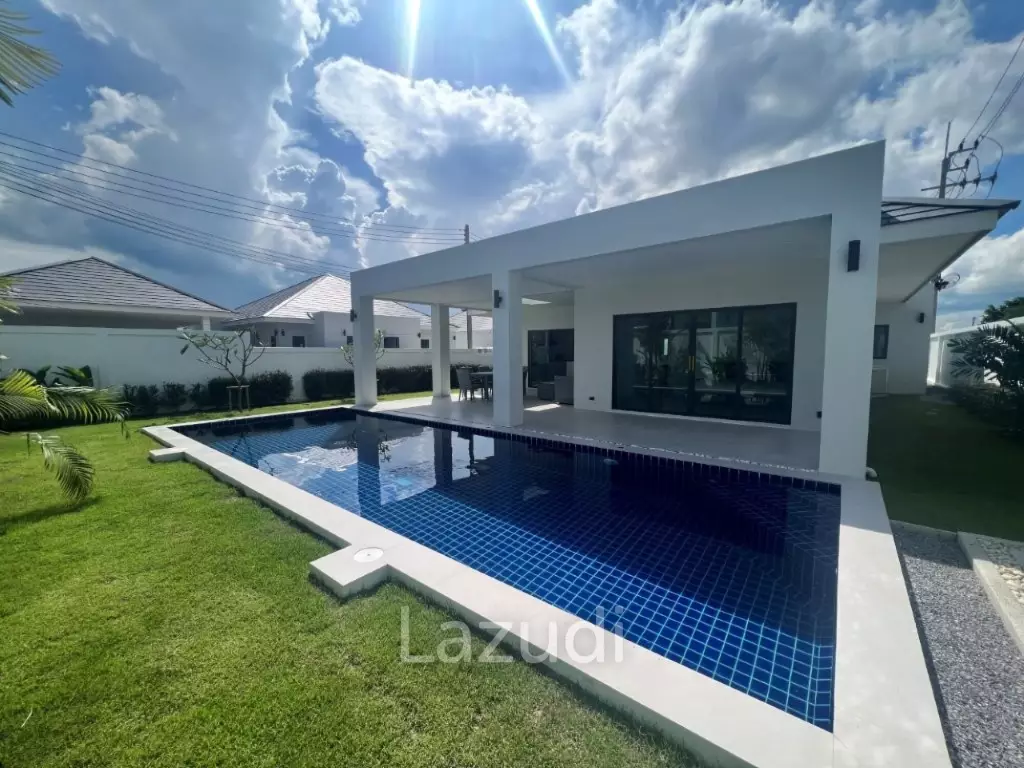 MODA HARMONY : New Modern 3 Bed 4 Bath Pool Villa with Solar