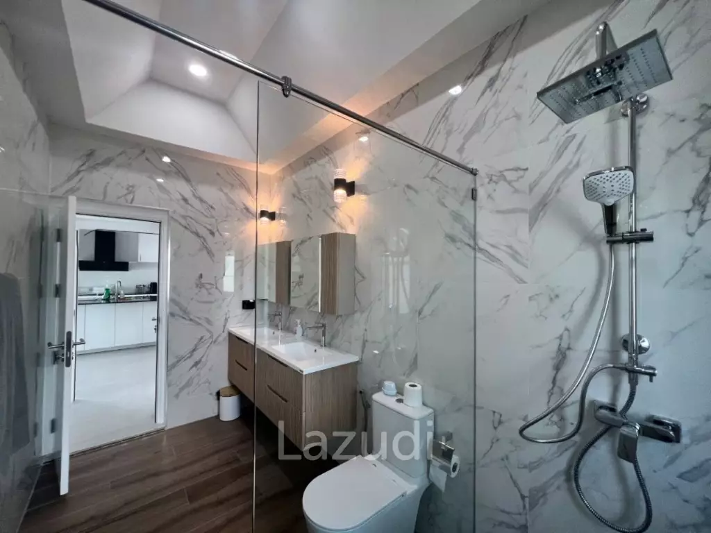 MODA HARMONY : New Modern 3 Bed 4 Bath Pool Villa with Solar
