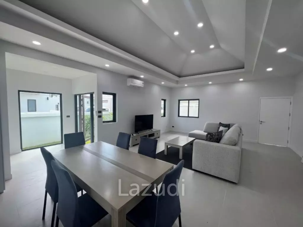 MODA HARMONY : New Modern 3 Bed 4 Bath Pool Villa with Solar