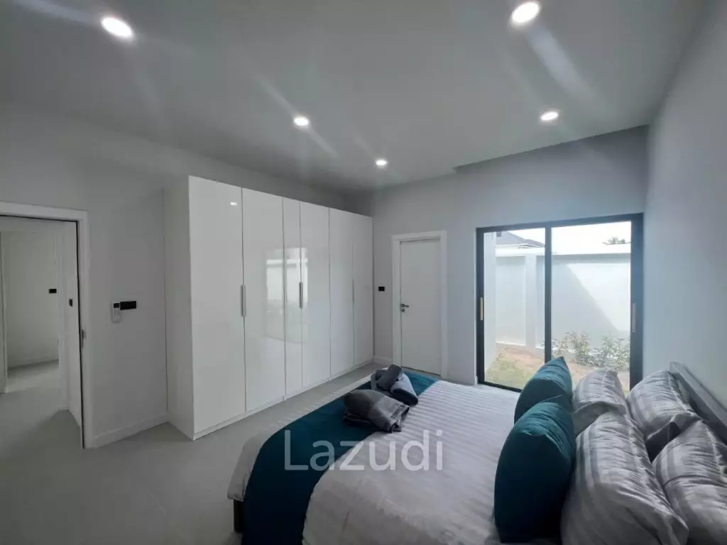 MODA HARMONY : New Modern 3 Bed 4 Bath Pool Villa with Solar